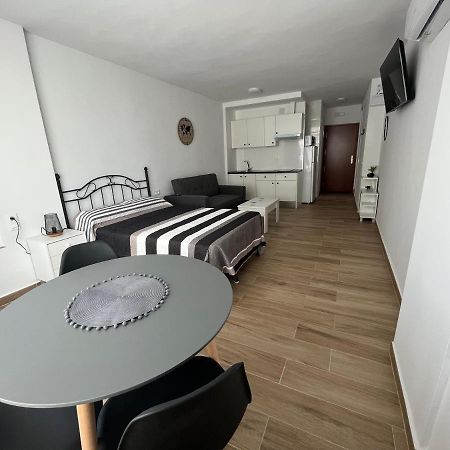 Ver621 - Estudio Con Vistas Al Mar, Wifi, Piscina, Centro A 100 Metros, Playa A 600 Metros Torremolinos Ngoại thất bức ảnh