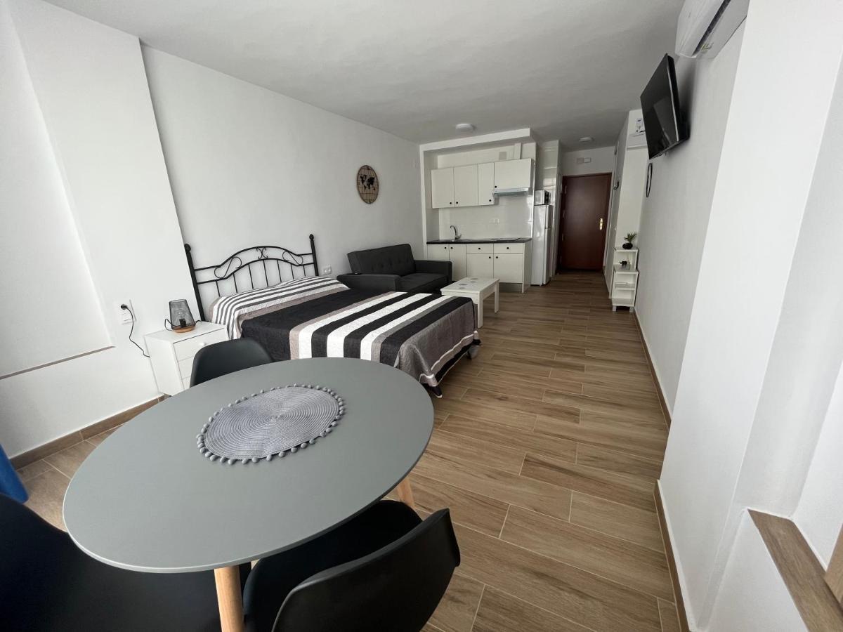 Ver621 - Estudio Con Vistas Al Mar, Wifi, Piscina, Centro A 100 Metros, Playa A 600 Metros Torremolinos Ngoại thất bức ảnh